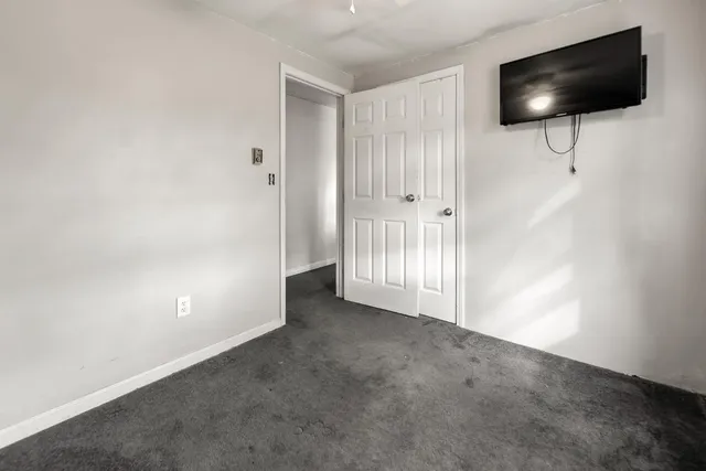 $159,000 | 723 Floyd Avenue, Versailles, IN 47042