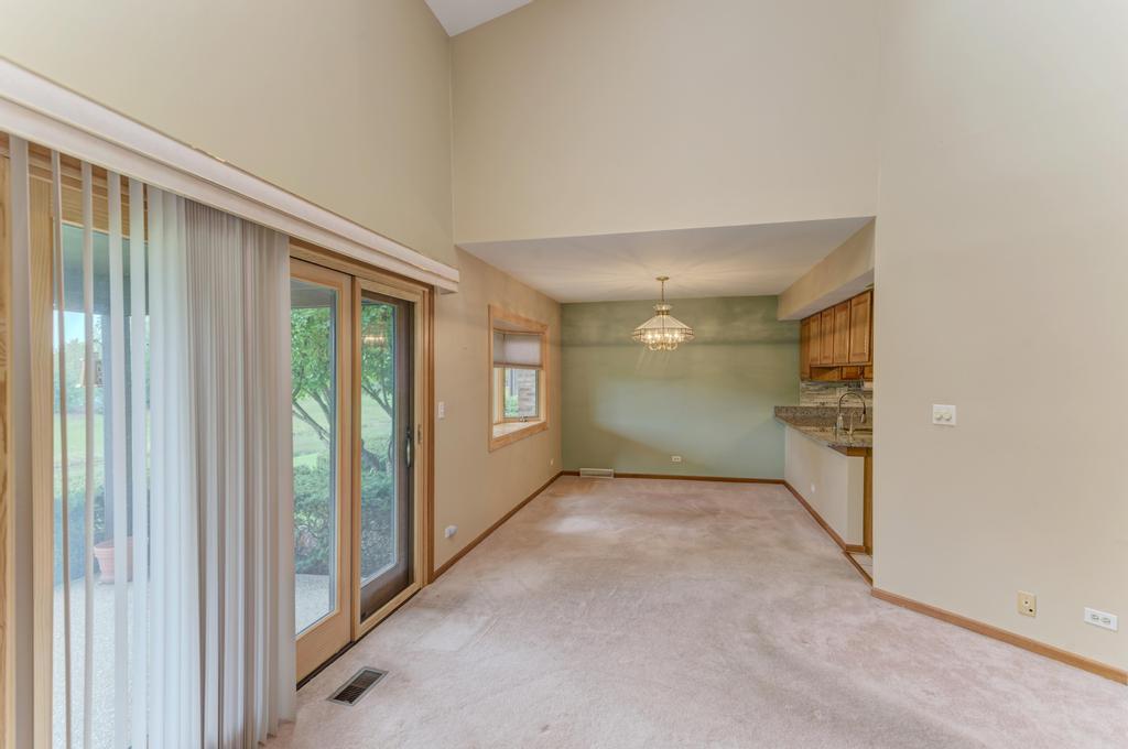 1753 Pebble Beach Drive Hoffman Estates, IL 60169 - Photo 7 of 35 a view of hallway with livingroom