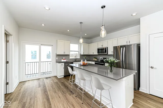 $360,000 | 2422 Winthrop Avenue, Indianapolis, IN 46205