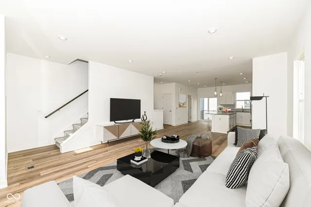 $360,000 | 2422 Winthrop Avenue, Indianapolis, IN 46205