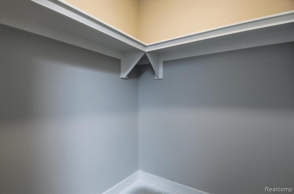 804 North Main Street, Unit 3A Rochester, MI 48307 - Photo 19 of 37