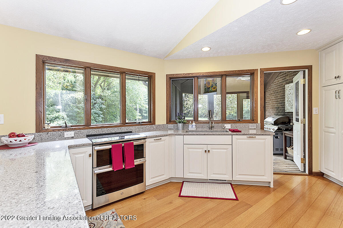 4951 Van Atta Road Okemos, MI 48864 - Photo 11 of 59 _DSC8013
