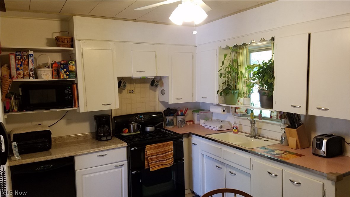909 Alfred Road Akron, OH 44306 - Photo 6 of 24