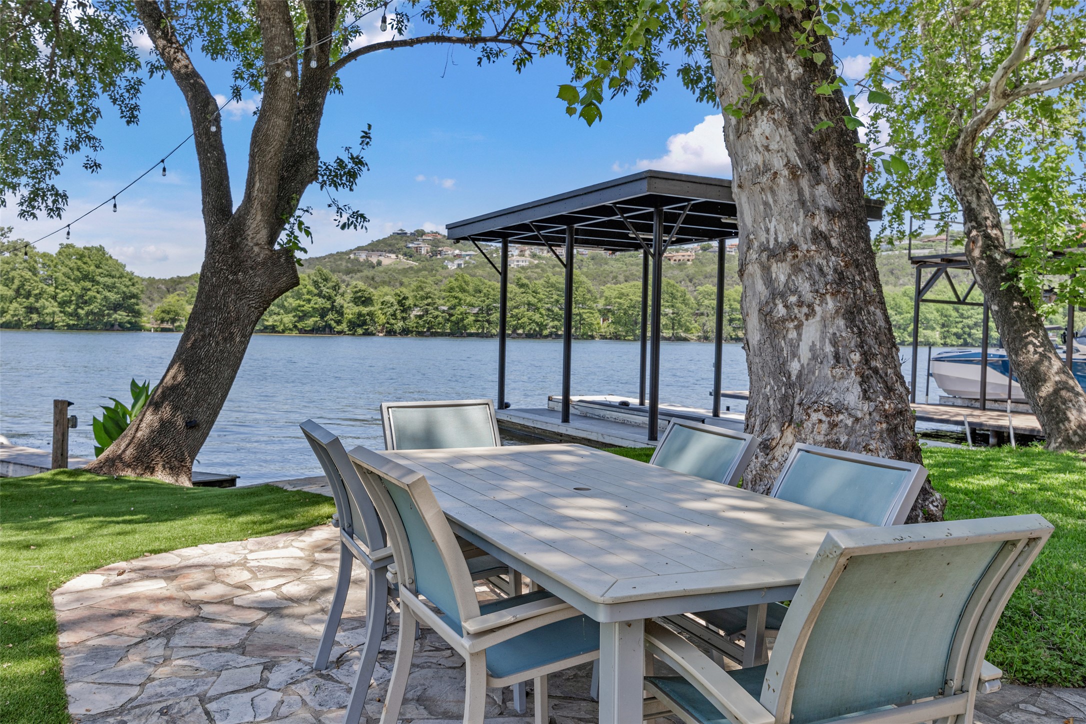 1758 Channel Road Austin, TX 78746 - Photo 30 of 39