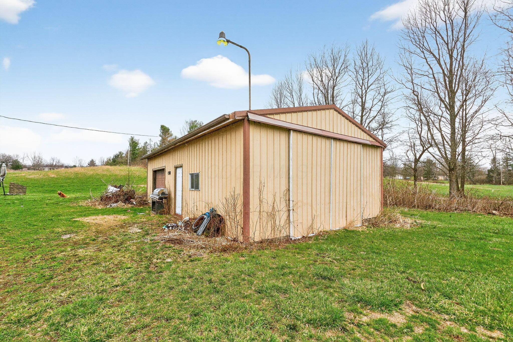 9600 Tarlton Road Southwest Stoutsville, OH 43154 - Photo 46 of 52 9600 Tralton (Exterior)-16