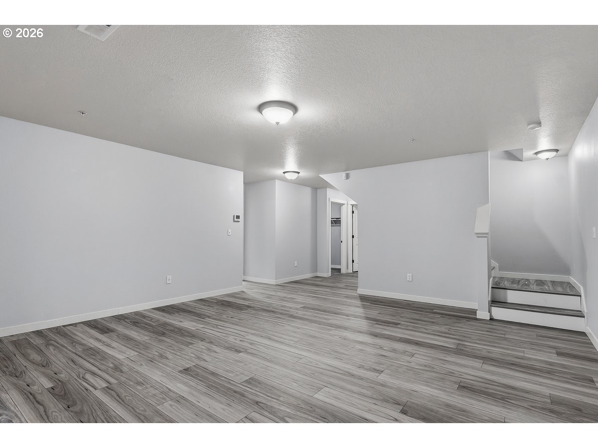 7704 Southwest Cresmoor Drive Beaverton, OR 97008 - Photo 20 of 42 Family Room
