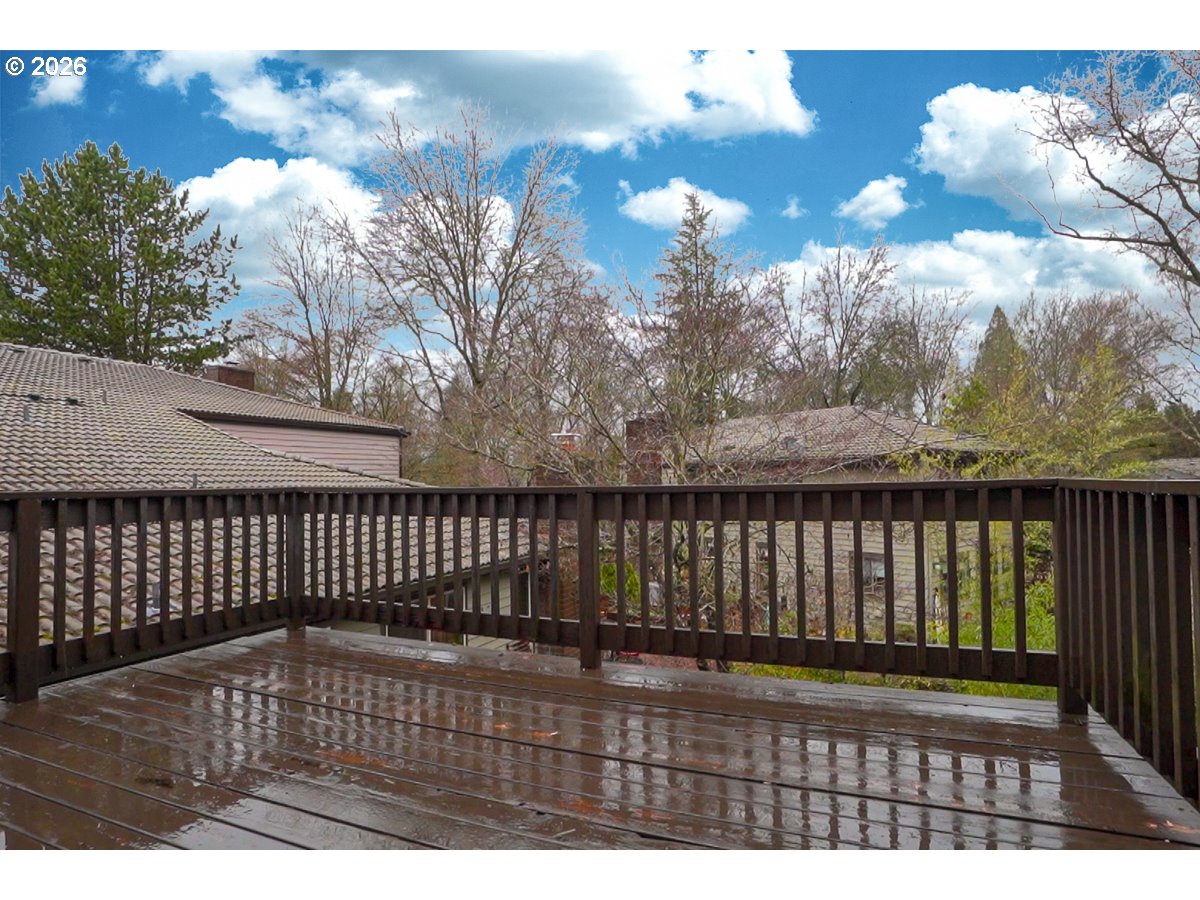 7704 Southwest Cresmoor Drive Beaverton, OR 97008 - Photo 33 of 42 Deck