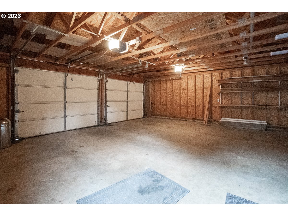 7704 Southwest Cresmoor Drive Beaverton, OR 97008 - Photo 37 of 42 Garage