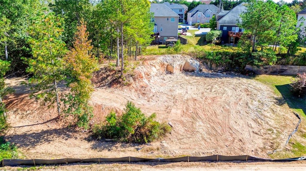 5646 Boreal Way Southwest Atlanta, GA 30331 - Photo 8 of 17 a view of a yard with plants