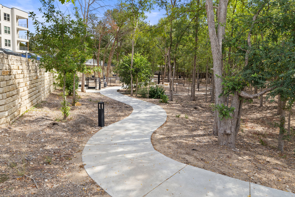 4801 Springdale Road, Unit 1106 Austin, TX 78723 - Photo 25 of 40 a view of a backyard