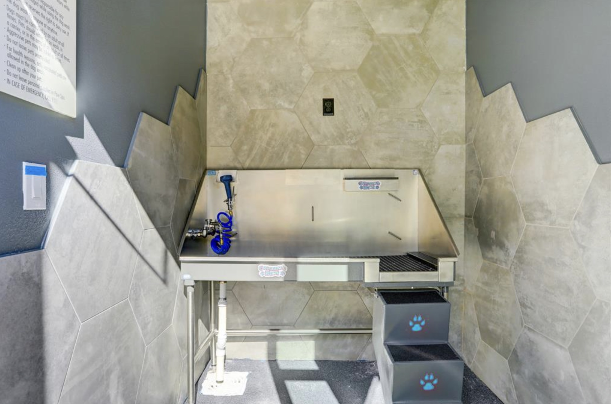 4801 Springdale Road, Unit 1106 Austin, TX 78723 - Photo 26 of 40 a view of washer and dryer