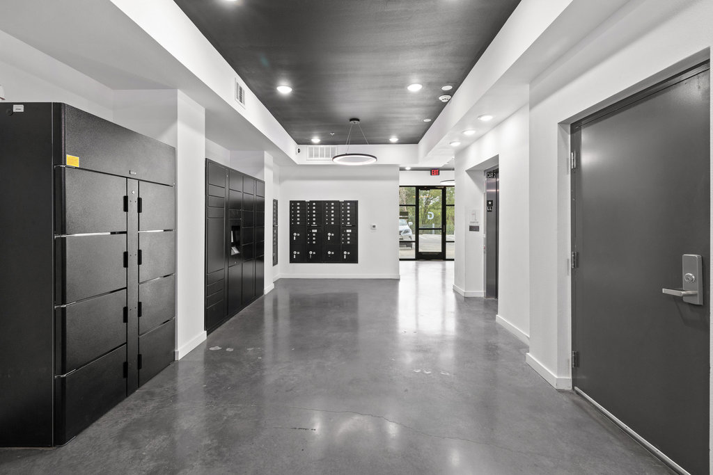 4801 Springdale Road, Unit 1106 Austin, TX 78723 - Photo 33 of 40 a view of interior space