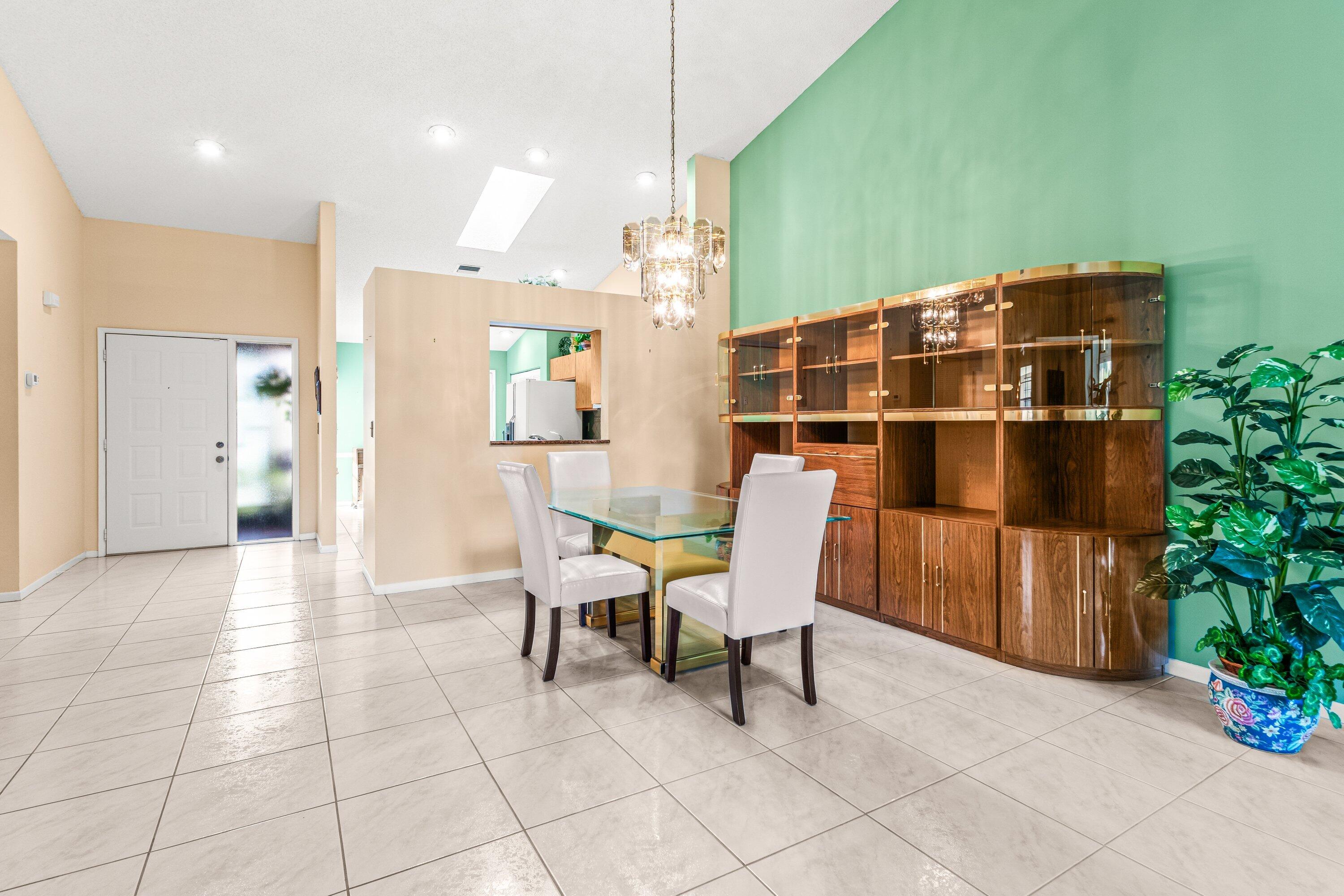 8356 Sunmeadow Lane Boca Raton, FL 33496 - Photo 4 of 34 012-8356SunmeadowLane-BocaRaton-FL-33496