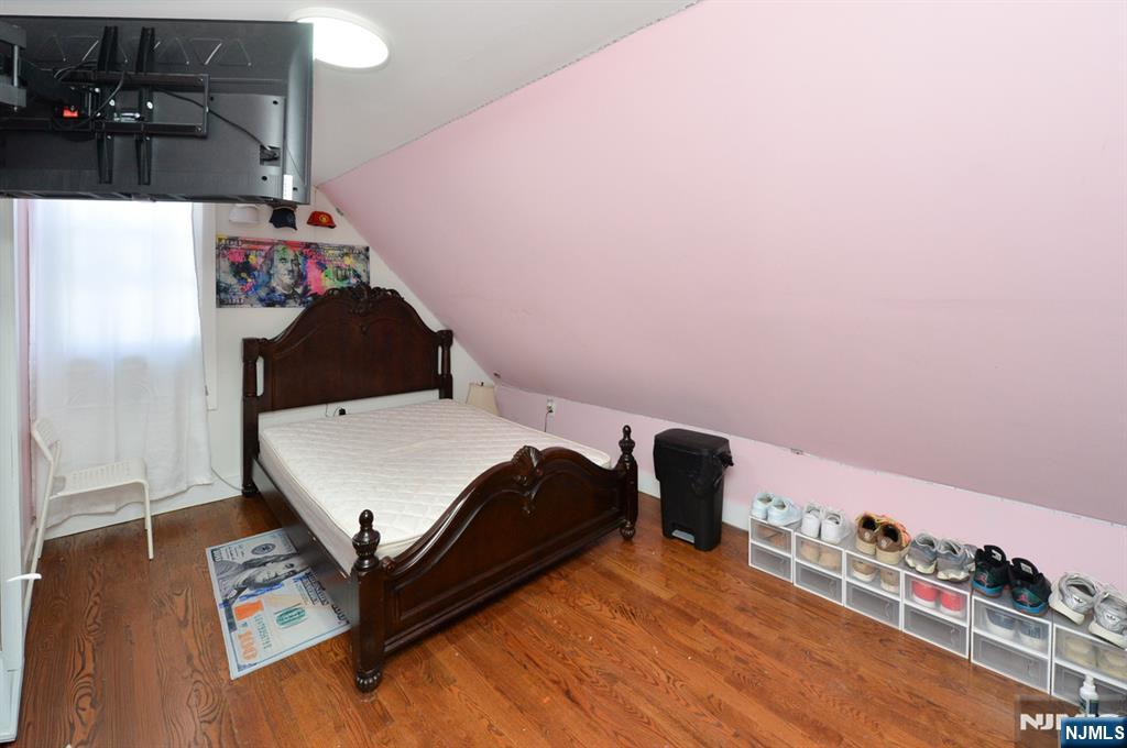 135 Scheerer Avenue Newark, NJ 07112 - Photo 26 of 34