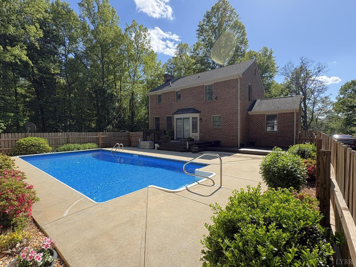 424 Father Judge Road Amherst, VA 24521 - Photo 2 of 37