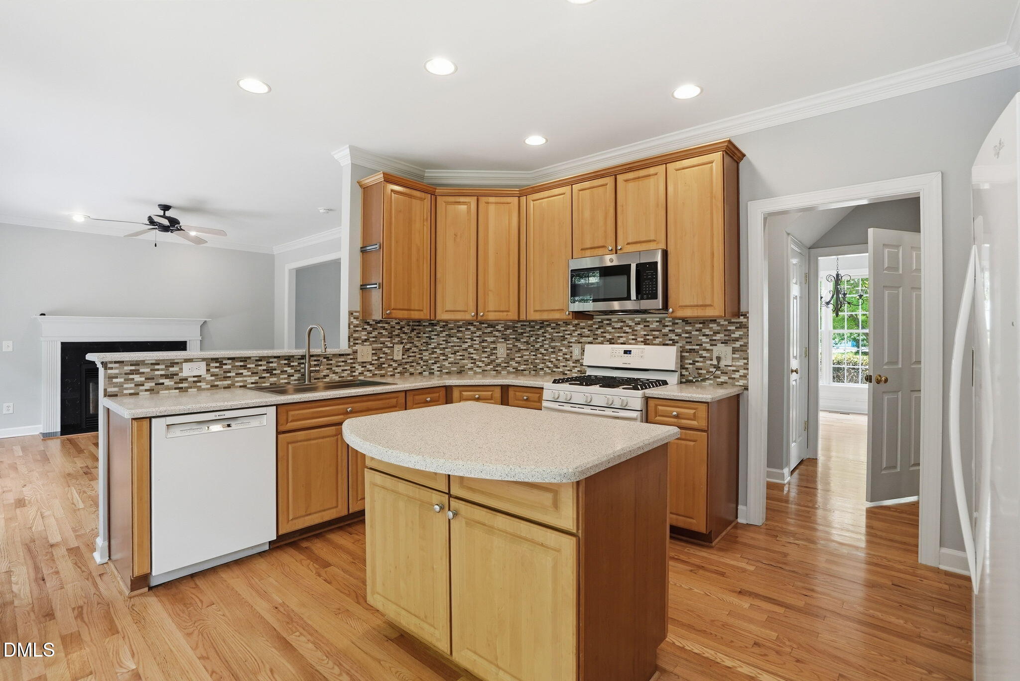 7 Morgans Ridge Lane Durham, NC 27707 - Photo 25 of 75 a kitchen with a sink stove and refrigerator