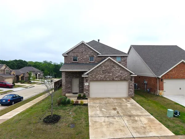 $375,000 | 3941 Oak Crk Circle, Denison, TX 75020