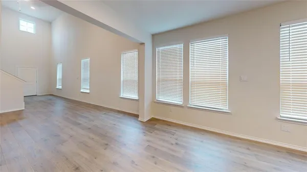 $375,000 | 3941 Oak Crk Circle, Denison, TX 75020