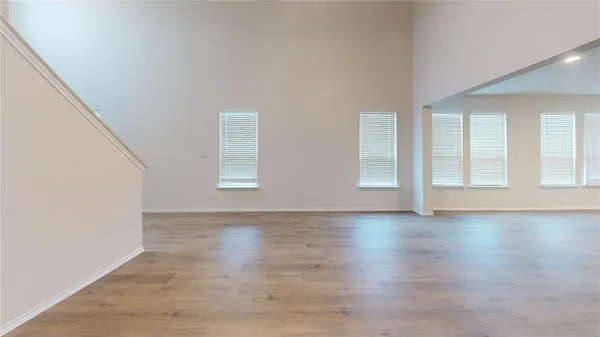 $375,000 | 3941 Oak Crk Circle, Denison, TX 75020