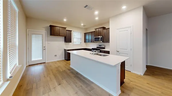 $375,000 | 3941 Oak Crk Circle, Denison, TX 75020