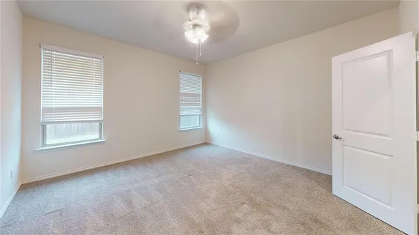 $375,000 | 3941 Oak Crk Circle, Denison, TX 75020