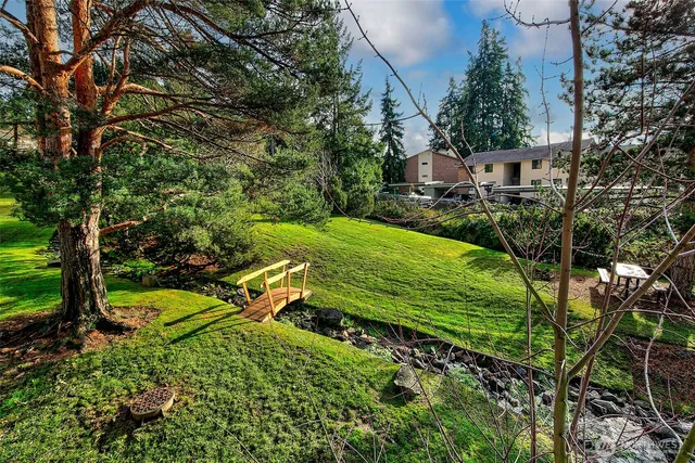 $495,000 | 23001 Lakeview Drive, Unit I206, Mountlake Terrace, WA 98043