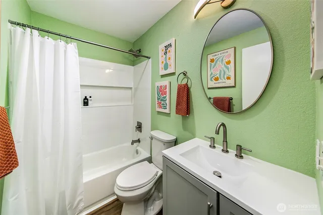 $495,000 | 23001 Lakeview Drive, Unit I206, Mountlake Terrace, WA 98043