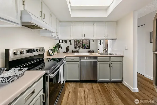 $495,000 | 23001 Lakeview Drive, Unit I206, Mountlake Terrace, WA 98043