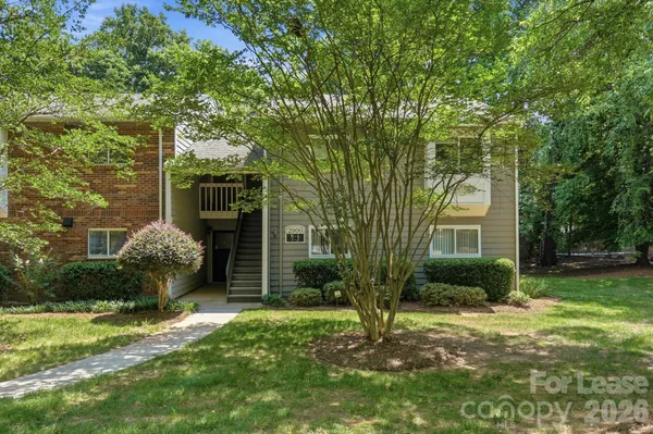 $1,695 | 2900 Heathstead Place, Unit I, Charlotte, NC 28210