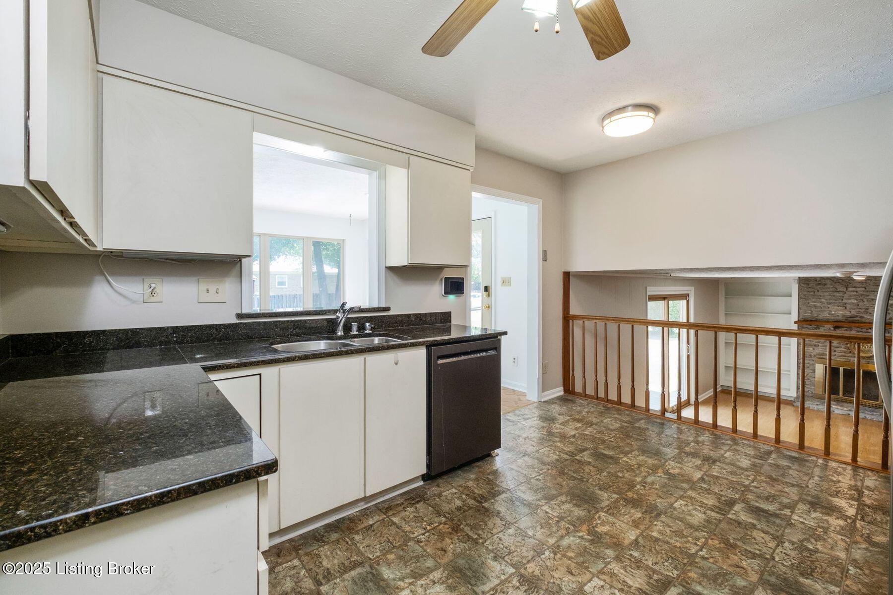 2409 Hayward Road Louisville, KY 40242 - Photo 19 of 45 photo_online_019
