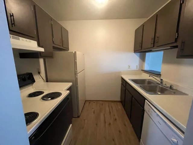 $995 | 6179 West Cold Spring Road, Milwaukee, WI 53220