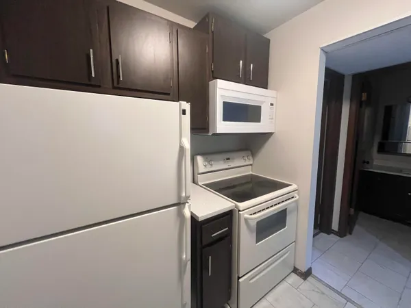 $1,050 | 6179 West Cold Spring Road, Milwaukee, WI 53220