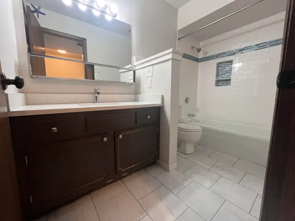 $1,050 | 6179 West Cold Spring Road, Milwaukee, WI 53220