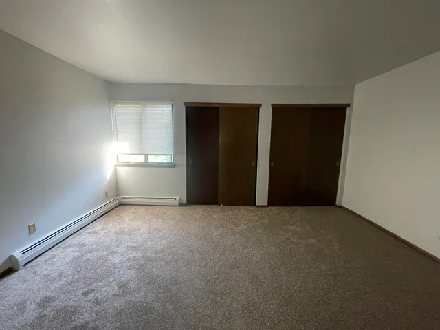 $995 | 6179 West Cold Spring Road, Milwaukee, WI 53220