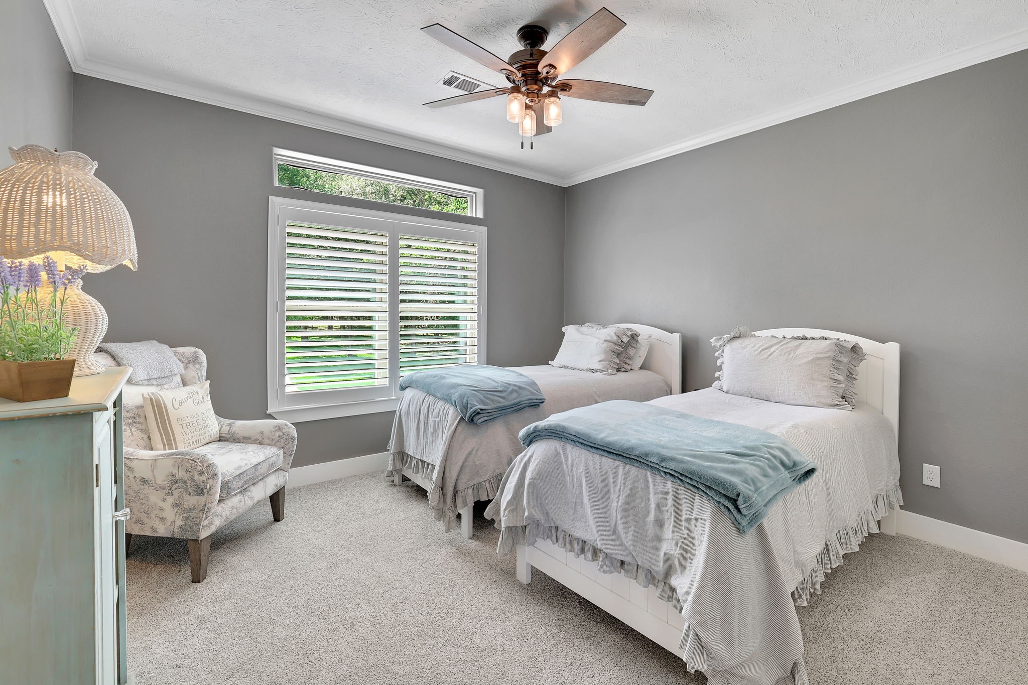 231 Ridge Cove Lane Coldspring, TX 77331 - Photo 22 of 50 Guest bedroom on the main living level