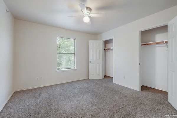 $1,250 | 10619 Mathom Landing, Unit 4, Universal City, TX 78148