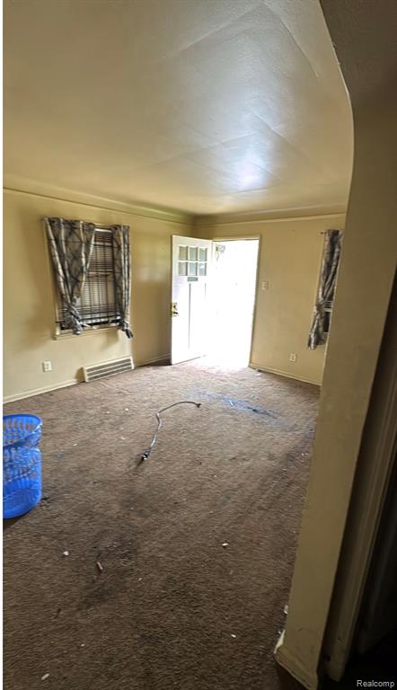 18644 Kelly Road Detroit, MI 48224 - Photo 2 of 9