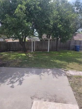 $2,500 | 4530 Oso Parkway, Corpus Christi, TX 78413