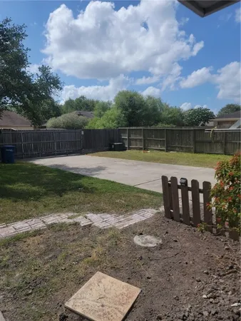 $2,500 | 4530 Oso Parkway, Corpus Christi, TX 78413