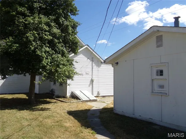 $178,000 | 619 South 4th Street, Greenville, IL 62246