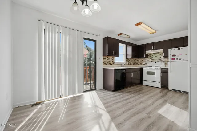 $135,000 | 161 Oakcrest Circle, Unit 161, Bristol, VA 24201