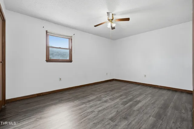 $135,000 | 161 Oakcrest Circle, Unit 161, Bristol, VA 24201