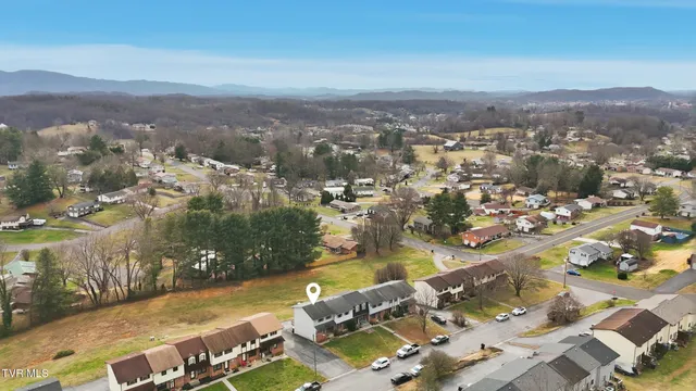 $135,000 | 161 Oakcrest Circle, Unit 161, Bristol, VA 24201