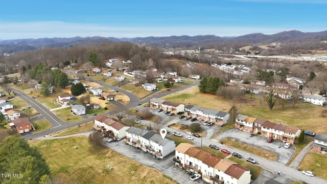 $135,000 | 161 Oakcrest Circle, Unit 161, Bristol, VA 24201