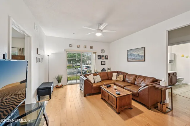 a picture of a wall with a white wall