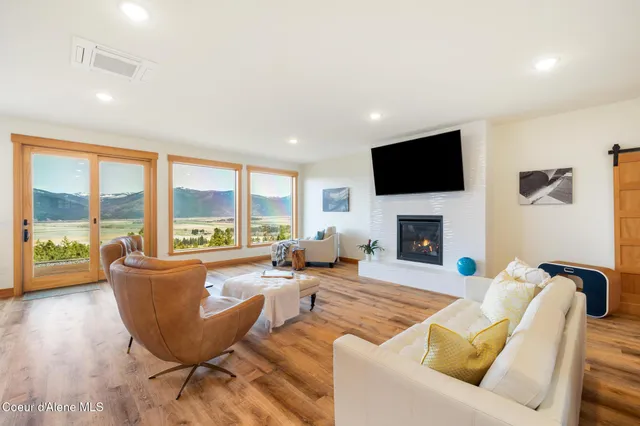 $1,289,000 | 265 Scenic Drive, Bonners Ferry, ID 83805