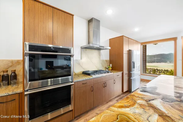 $1,289,000 | 265 Scenic Drive, Bonners Ferry, ID 83805