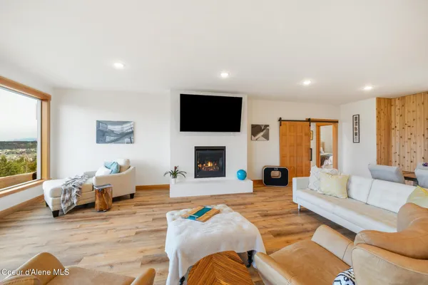 $1,289,000 | 265 Scenic Drive, Bonners Ferry, ID 83805