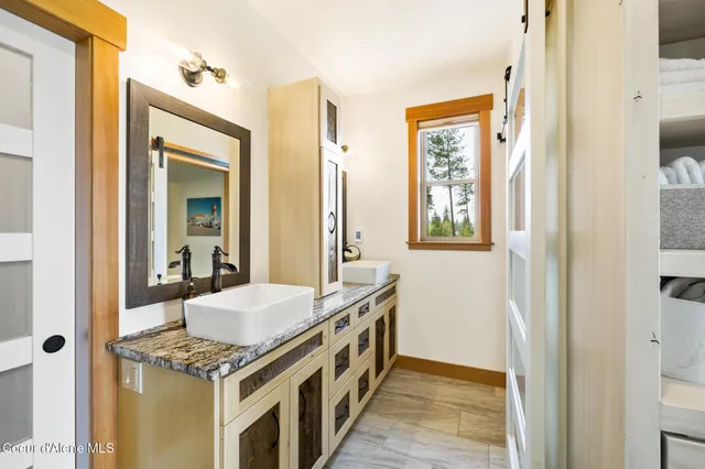 $1,289,000 | 265 Scenic Drive, Bonners Ferry, ID 83805