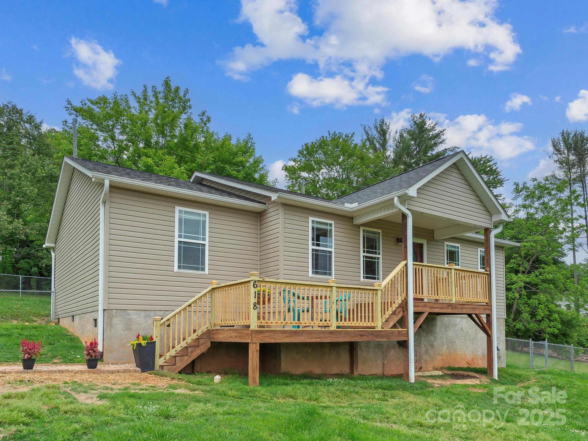 618 Enka Lake Road Candler, NC 28715 - Photo 24 of 25 Gallery Image 24